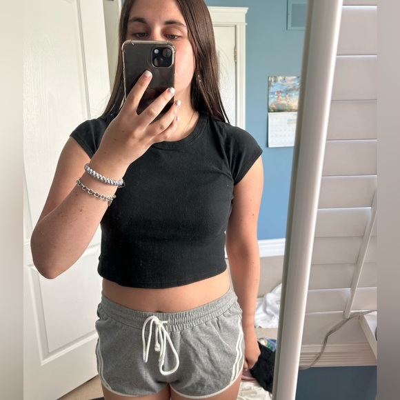 MetoWe Gray Sweat Booty Shorts - Picture 3 of 4